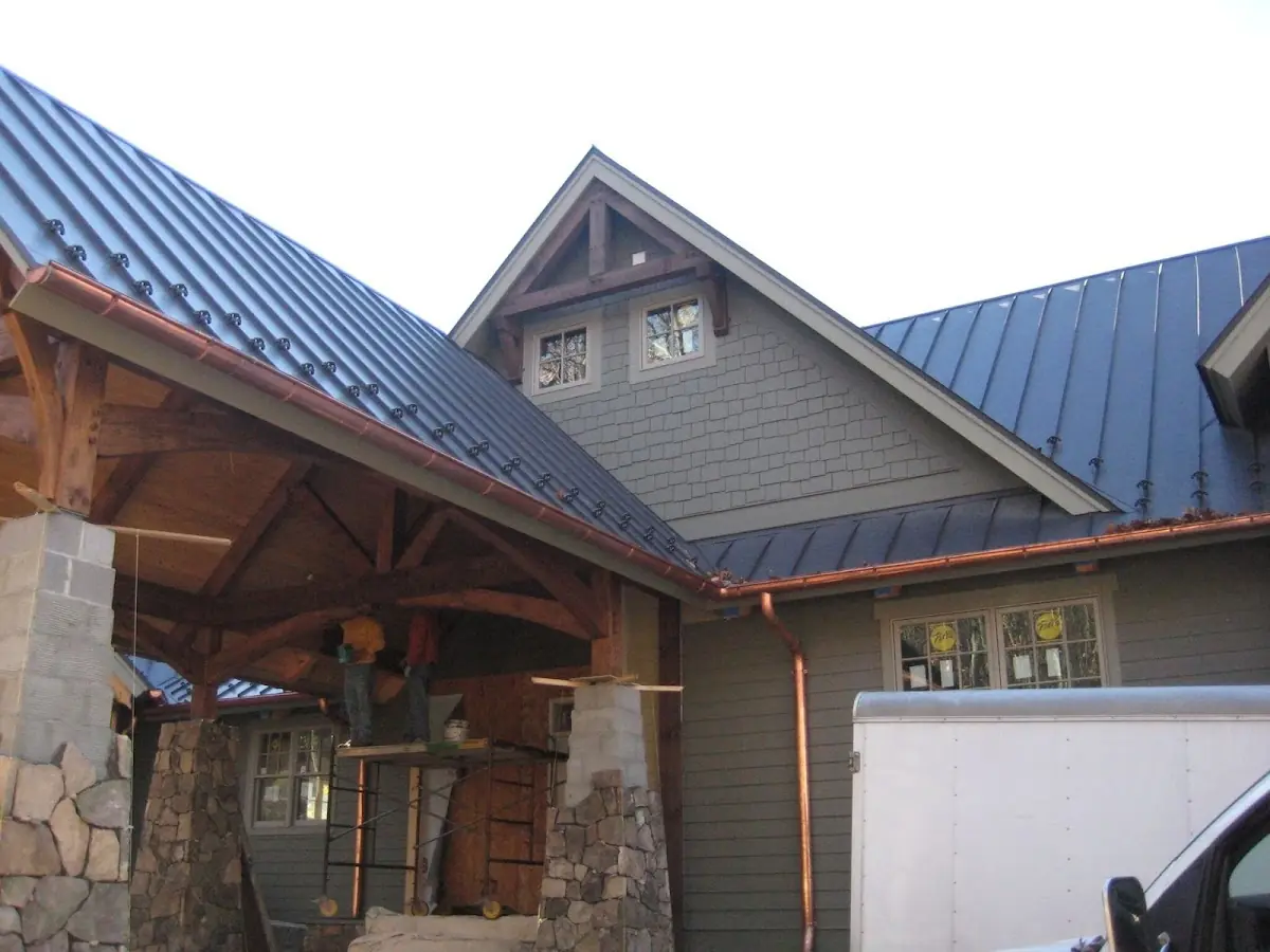 Craftsman Roofing team delivering quality roofing work in Aspenwood